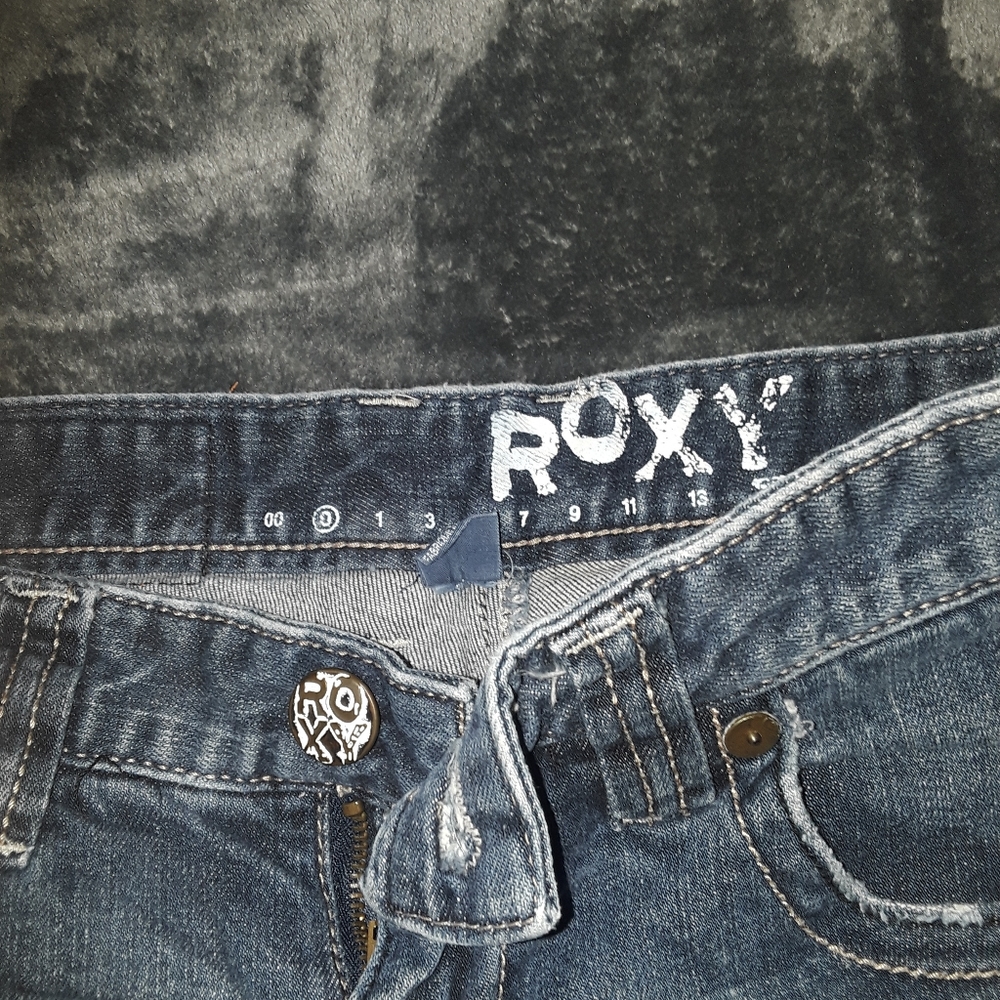 shorts - Picture 2 of 6
